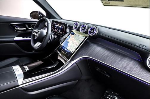 2025 Mercedes-Benz GLC 350e Base