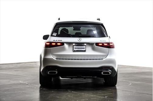 2025 Mercedes-Benz GLS 580 4MATIC