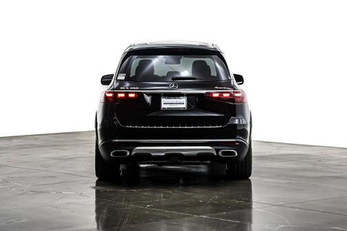 2026 Mercedes-Benz GLS 450 4MATIC