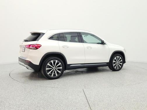 Polar White 2023 Mercedes-Benz GLA 250 Base