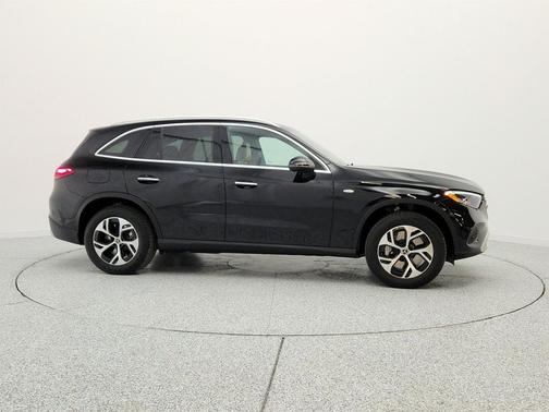 Black 2025 Mercedes-Benz GLC 350e Base