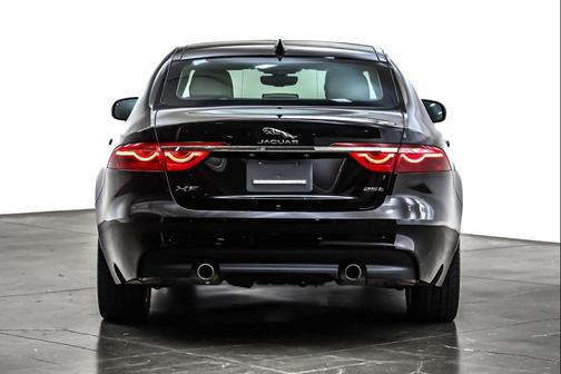 2020 Jaguar XF 25t Prestige RWD Automatic