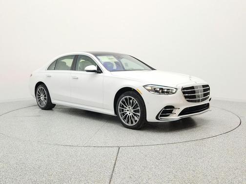 MANUFAKTUR Moonlight White Metallic 2026 Mercedes-Benz S-Class S 580e 4MATIC