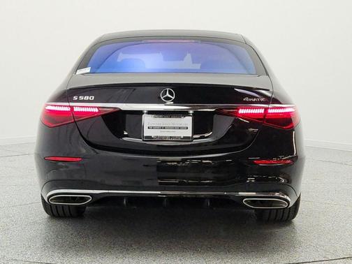 Obsidian Black Metallic 2026 Mercedes-Benz S-Class 4MATIC
