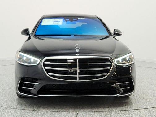 Obsidian Black Metallic 2026 Mercedes-Benz S-Class 4MATIC