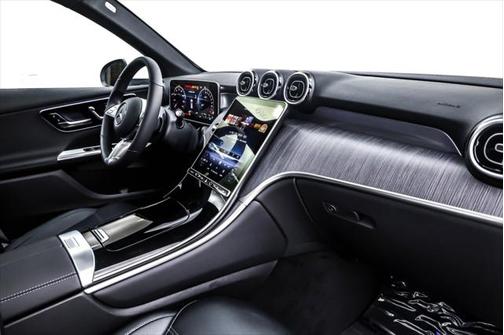 2025 Mercedes-Benz GLC 350e Base