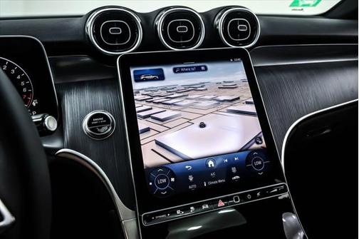 2025 Mercedes-Benz GLC 350e Base