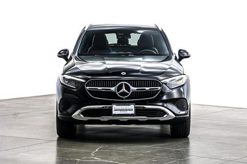 2025 Mercedes-Benz GLC 300 Base
