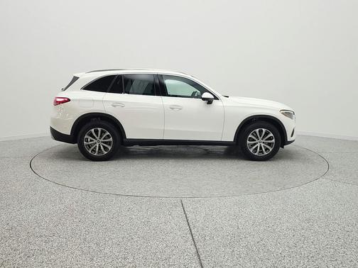 2025 Mercedes-Benz GLC 300 Base