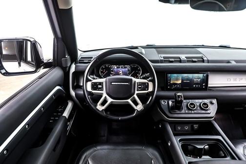 2023 Land Rover Defender 110 SE