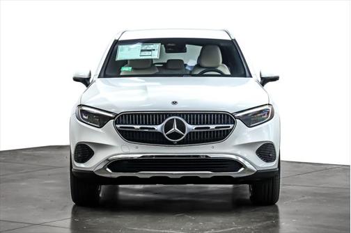 2025 Mercedes-Benz GLC 350e Base