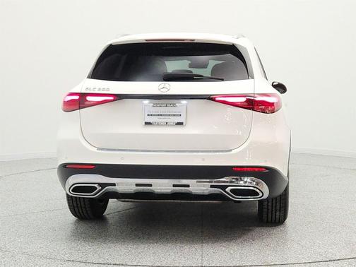 Polar White 2024 Mercedes-Benz GLC 300 Base