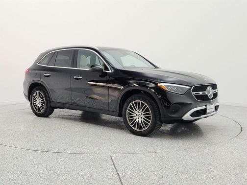 Black 2024 Mercedes-Benz GLC 300 4MATIC