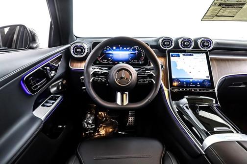 2025 Mercedes-Benz GLC 350e Base
