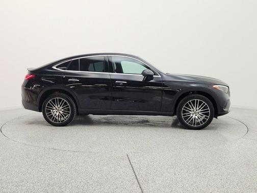 Obsidian Black Metallic 2026 Mercedes-Benz GLC 300 4MATIC Coupe