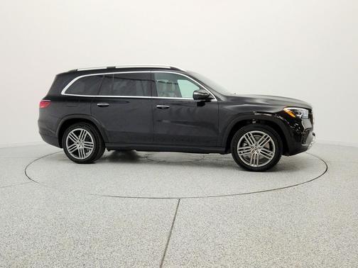 Obsidian Black Metallic 2026 Mercedes-Benz GLS 450 4MATIC