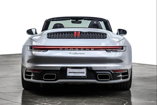 2020 Porsche 911 Carrera