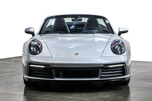 2020 Porsche 911 Carrera