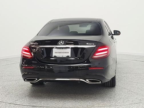 Obsidian Black Metallic 2019 Mercedes-Benz E-Class 4MATIC