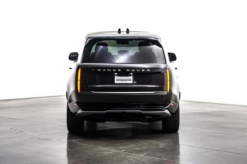 2024 Land Rover Range Rover SE
