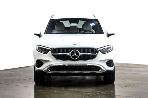 2025 Mercedes-Benz GLC 350e Base