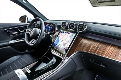 2025 Mercedes-Benz GLC 350e Base