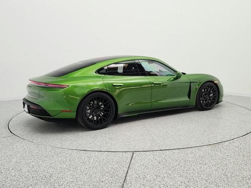 Mamba Green Metallic 2020 Porsche Taycan Turbo