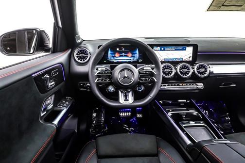 2026 Mercedes-Benz AMG GLB 35 4MATIC