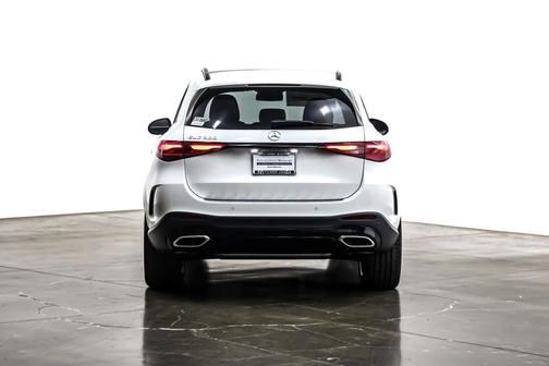 2026 Mercedes-Benz GLC 300 Base