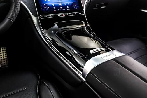 2026 Mercedes-Benz GLC 300 Base