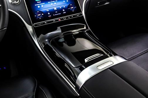 2026 Mercedes-Benz GLC 300 Base