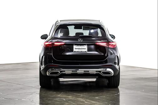 2026 Mercedes-Benz GLC 300 4MATIC