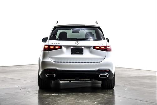 2025 Mercedes-Benz GLS 450 4MATIC