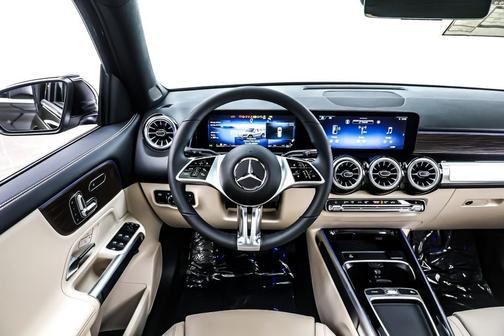 Night Black 2026 Mercedes-Benz GLB 250 Base