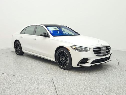 MANUFAKTUR Night Black magno 2026 Mercedes-Benz S-Class 4MATIC