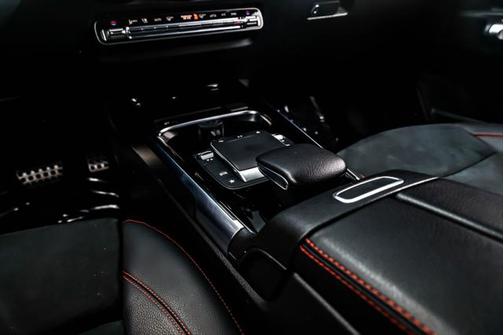 2022 Mercedes-Benz GLB 250 Base
