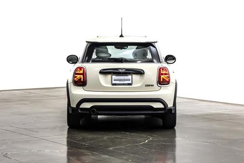 2023 MINI Hardtop Cooper