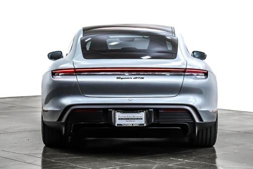 2022 Porsche Taycan GTS