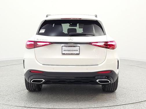 Polar White 2026 Mercedes-Benz GLC 300 Base