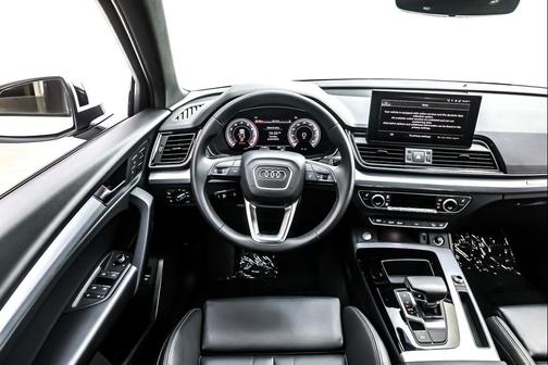2024 Audi Q5 45 S line Premium