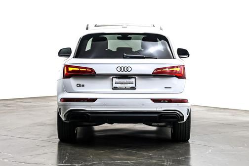 2024 Audi Q5 45 S line Premium