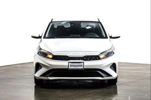 2023 Kia Forte LX