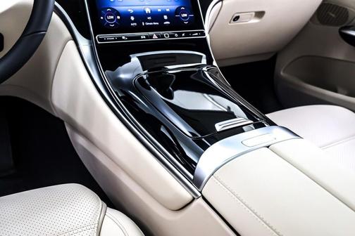 2026 Mercedes-Benz GLC 300 Base