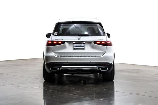 2025 Mercedes-Benz GLS 450 4MATIC