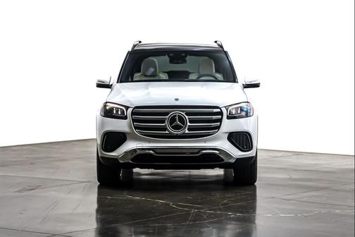 2025 Mercedes-Benz GLS 450 4MATIC
