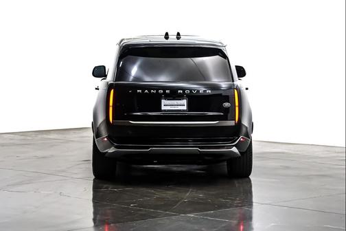 2023 Land Rover Range Rover P530 SE
