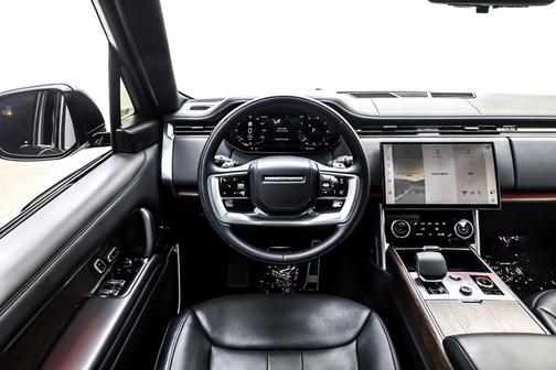 2023 Land Rover Range Rover P530 SE