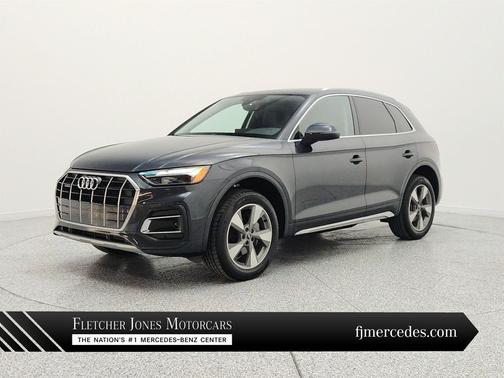 Manhattan Gray Metallic 2023 Audi Q5 40 Premium