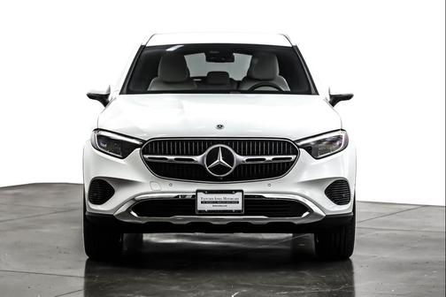 2025 Mercedes-Benz GLC 300 Base