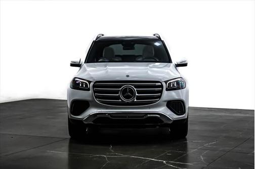 2025 Mercedes-Benz GLS 450 4MATIC